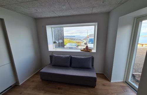 Streymoy Apartamento | Klingurstjorn apartment - Modern 2 bedroom with stunning skyline views