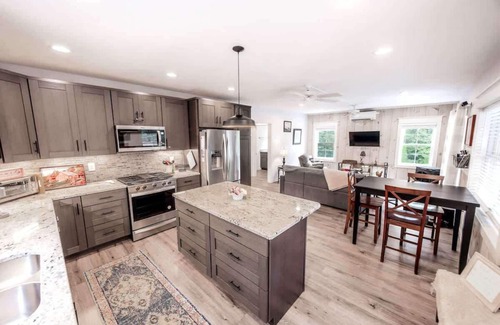 Mineral Bluff Cabina | Knollwood Barndominium