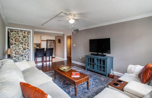 Downtown Knoxville Casa | Knoxville Native - Close to Downtown!