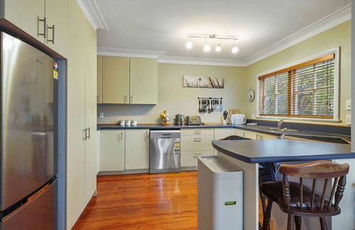 St. Heliers Casa | Kohi Family Home With Netflix & Gardens View