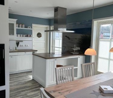 Juliusruh Casa | Komfortables Ferienhaus In Breege Mit Sauna