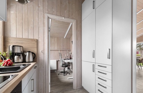 Schoenhagen Casa | Komfortferienhaus mit Sauna für 5 Personen+baby, 100m zum Ostseebadestrand