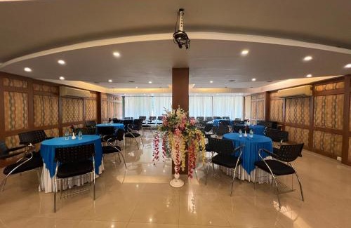Niravade Complejo | Konkan Crown Resort & Club