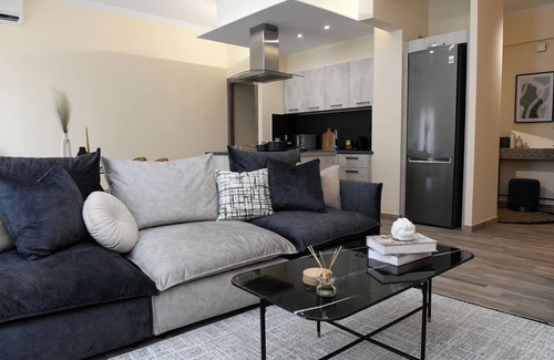 Ampelokipoi Apartamento | Konstantina Apartment, fully renovated, comfortable apartment near to metro
