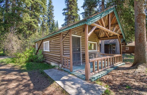 East Kootenay Cabina | Kootenay Park Lodge