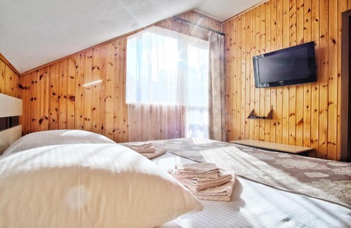 Novyy Enkheluk Casa | Korolevskaya Gavan Enhaluk