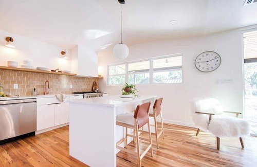 Fredericksburg Casa | Koselig Hus With Cowboy Pool & Outdoor Shower