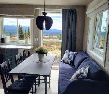 Kamben Casa | Koselig liten fjellhytte i flott turterreng både sommer og vinter
