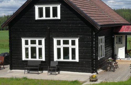 Modum Casa | Koselig Verneverdig hus fra 1803 i de Norske Skogene, Kjæledyr Etter Avtale