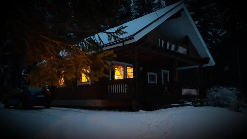 Leppavirta Chalet De Esquí | Kotalahden mökki