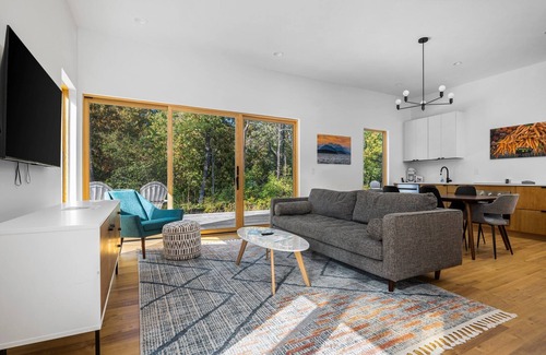 Acme Cabina | KOTI 11 (Two Bedroom) Traverse City's Scandinavian Cabins, vacation home on TART & mins to Traverse