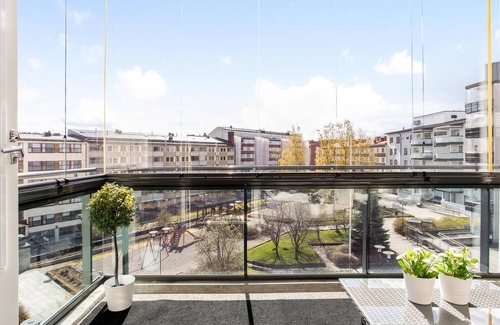 Lahti Apartamento | Kotimaailma KotikaksioMallask saunalla