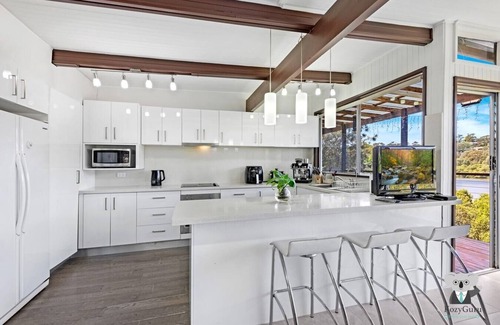 Padstow Heights Casa | KozyGuru | Waterfront Holiday House with Kayak