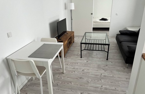 Krefeld Apartamento | Krefeld Ruhiges Apartment in der 2. Etage. Mit Klimaanlage