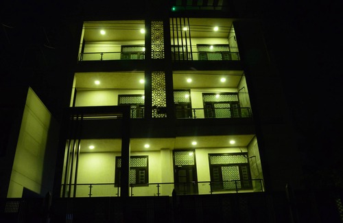 Jaipur Apartamento | "Casa de vacaciones Krishan kunj" Lujoso y céntrico 4BHK Homestay Apartment