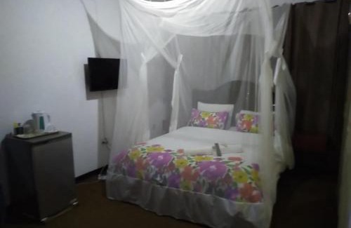 Ndola Cama Y Desayuno | Kuku Royal Lodge