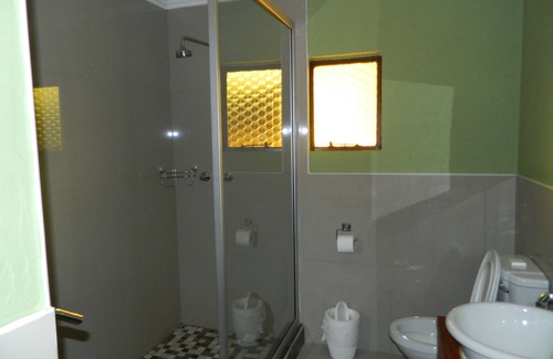 Kasane Cabina | Kwalape Safari Lodge