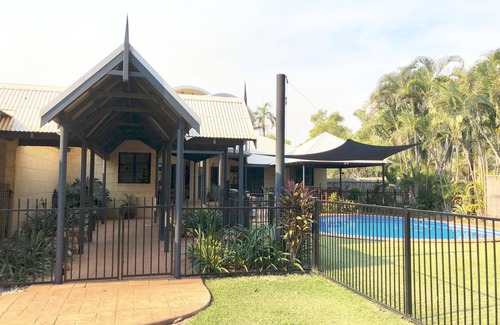 Cable Beach Casa | Kybra Retreat 4 Bedroom 3 Bathroom Luxury House with Pool STRA6726RDJN2C7F