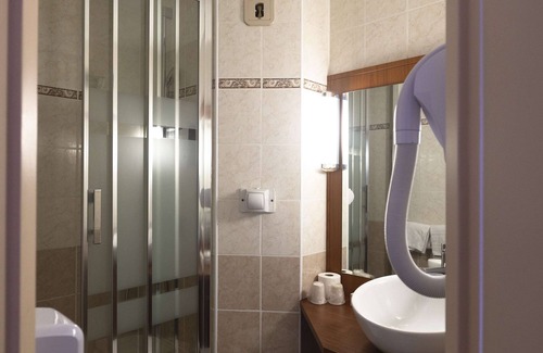 Chateauroux Hotel | Kyriad Chateauroux