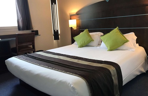 Dol-de-Bretagne Hotel | Kyriad Dol de Bretagne