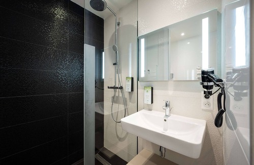 La Guymauviere-La Hulotais-La Bourelais Hotel | Kyriad Prestige Saint-Malo