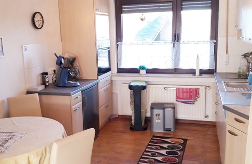 Orth Condominio | Ländliche Ferienwohnung mit Terasse und Eigenem Eingang