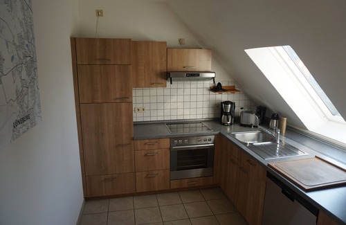 Reppenstedt Apartamento | Lüneburg 0 meters? Welcome! Beautiful 95 sqm, 3 rooms, 1-6 pers., large bathroom, garden