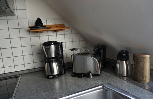 Reppenstedt Apartamento | Lüneburg 0 meters? Welcome! Beautiful 95 sqm, 3 rooms, 1-6 pers., large bathroom, garden