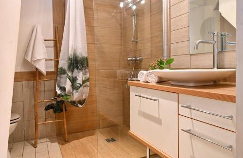 Nimes City Centre Apartamento | L'écrin de Frida - Duplex au cœur de la ville