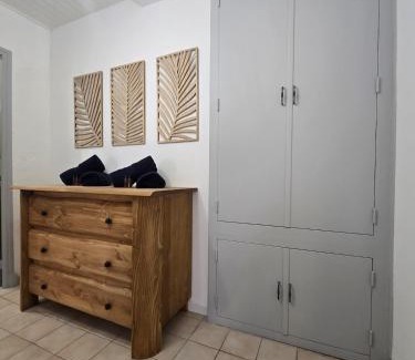 Centre Ville d'Ales Apartamento | L'écrin des Halles 81 m2 Alès center 8 Beds