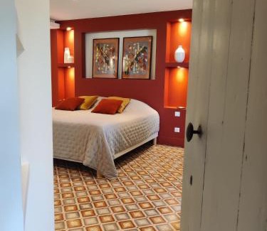 Boisset-et-Gaujac Cama Y Desayuno | L'étoffe, charmante chambre au Mas des Roses