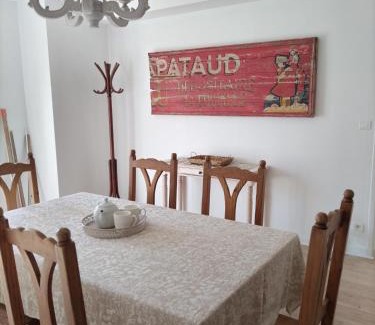 La Coquille Casa | L'étude, gîte à la Coquille (Dordogne) pour 6 personnes