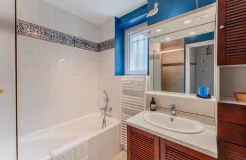 Tortiere Casa | L'Acacia - Maison pour un séjour serein à Nantes