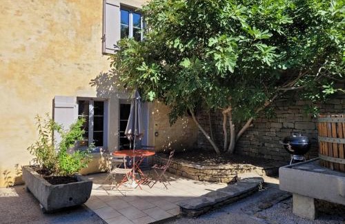 Menetru-le-Vignoble Casa | L'Alambic à Martial