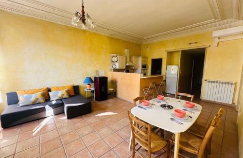 Saint-Ambroix Apartamento | L Ambrosien, un nid douillet