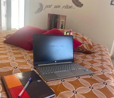 Paradou Cama Y Desayuno | L'appart Thé - Charme apaisant au coeur des Alpilles