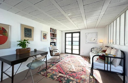 Ile d'Yeu Casa | L'ATELIER, appartement de 70m2, chambres d'hôtes, salon, terrasse sur jardin ,près du port, petit dejeuner inclus