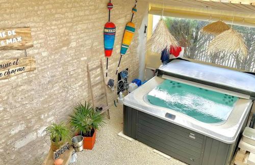 Saint-Medard-d'Aunis Casa | L'atelier - Duplex Gîte de charme avec Spa La Rochelle