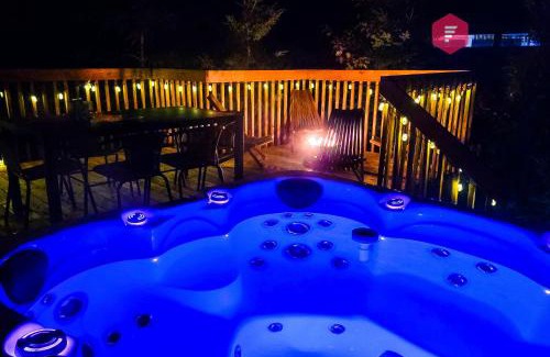 Pont-Rouge Casa | L'Aurore Boréale de Portneuf/Private SPA Pool Sauna Billiards