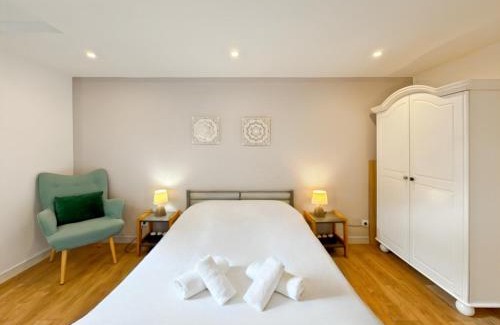 Liffre Apartamento | L'Azur - Piscine Privée & Chauffée - Parking Privé