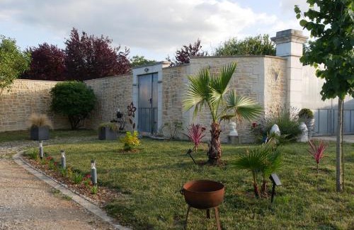 Douzat Casa | L'Enclos de La Grande Flûte
