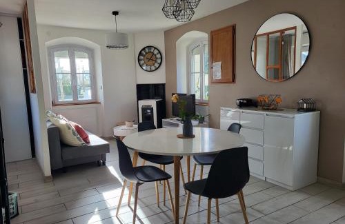 Doue-la-Fontaine Casa | L'escale des roses