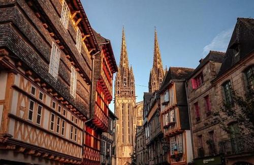 Quimper Apartamento | L'ESCAPADE, proche centre ville avec parking