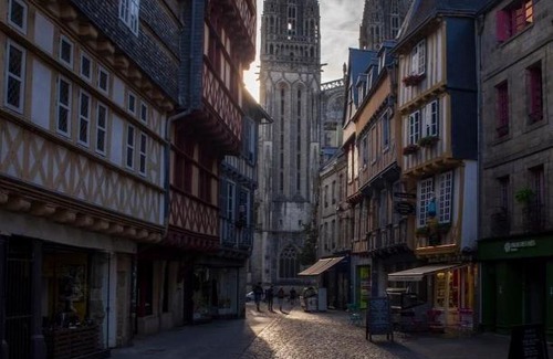 Quimper Apartamento | L'ESCAPADE, proche centre ville avec parking