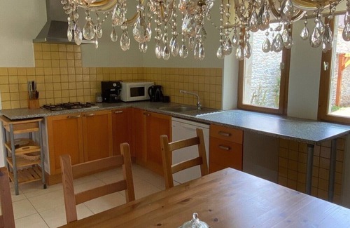 Degagnac Casa | L'hirondelle, Ruime Geschakelde Bungalow met Privé Terras en Tuin met Zwembad