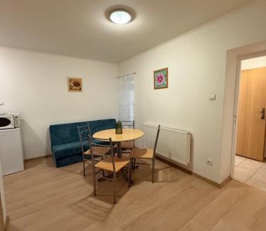 Sturovo Apartamento | L-House 2