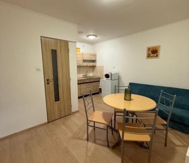 Sturovo Apartamento | L-House 2