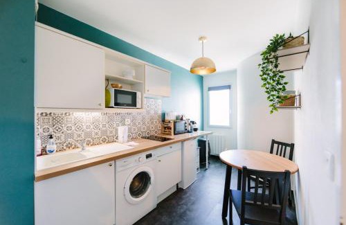 Vieux Malakoff Apartamento | L'Idylle : T2 de standing avec parking - Gare/Cité des Congrès/Lieu Unique