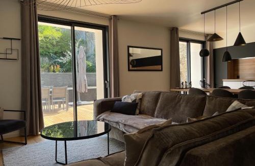 Ville Haute Apartamento | "L'imprévue", standing et jardin au pied de Notre-Dame