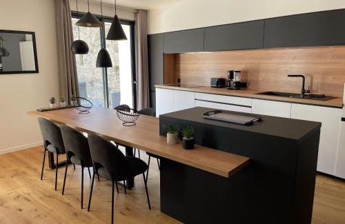 Ville Haute Apartamento | "L'imprévue", standing et jardin au pied de Notre-Dame